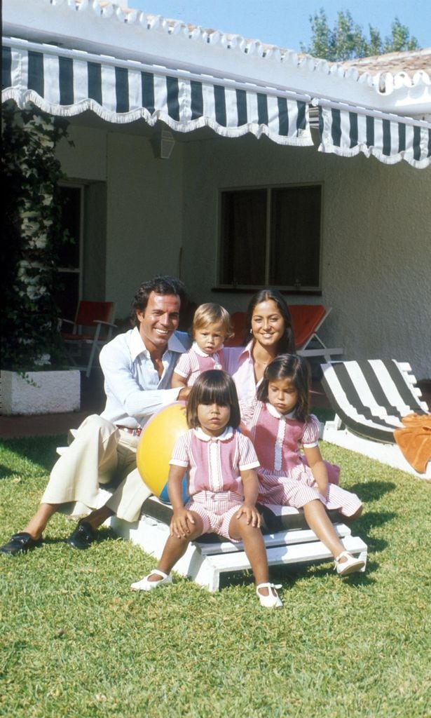 Julio Iglesias, Isabel Preysler y sus hijos Chabeli, Julio y Enrique