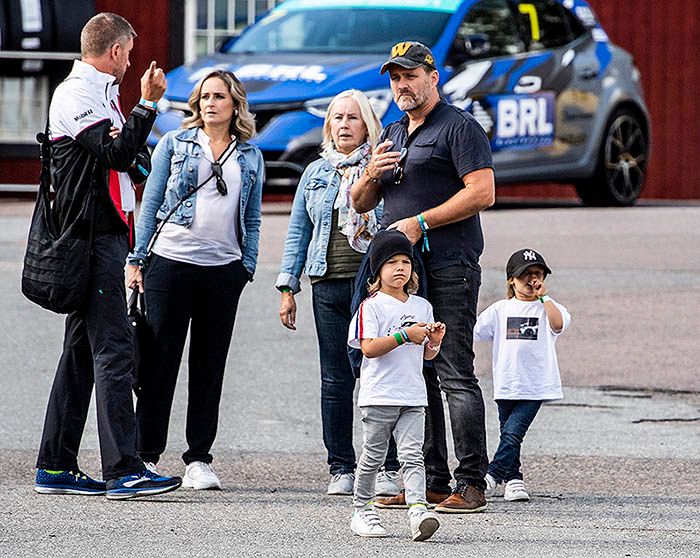 Carlos Felipe de Suecia y sus hijos Alexander y Gabriel