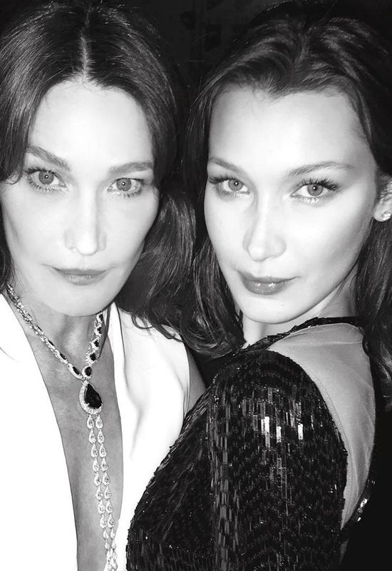 Carla Bruni y Bella Hadid