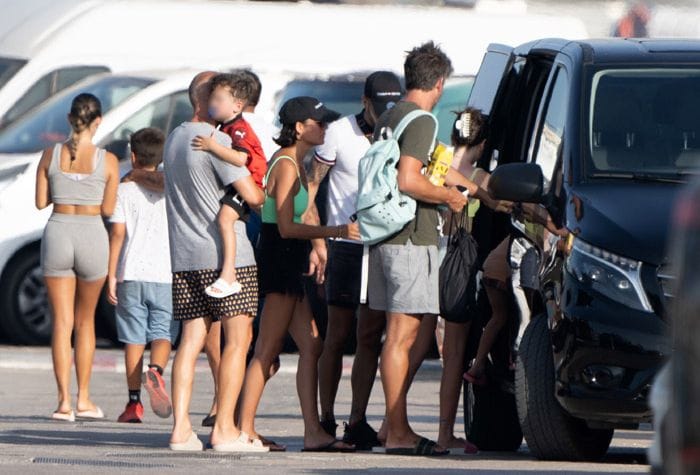 Andrés Iniesta junto a su familia en Ibiza 