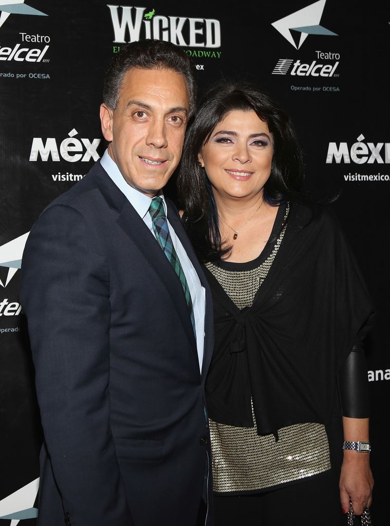 Omar Fayad và vợ Victoria Ruffo