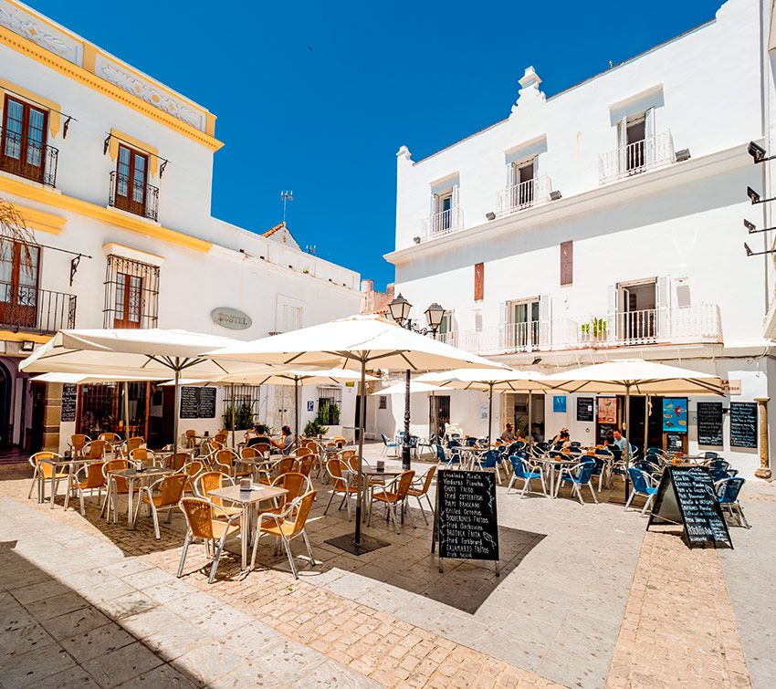 plaza-terrazas-tarifa-cadiz