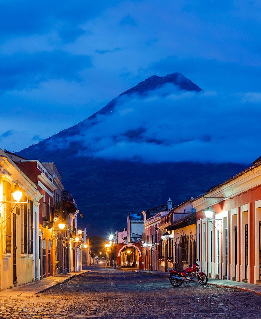 volcan de agua guatemala antigua