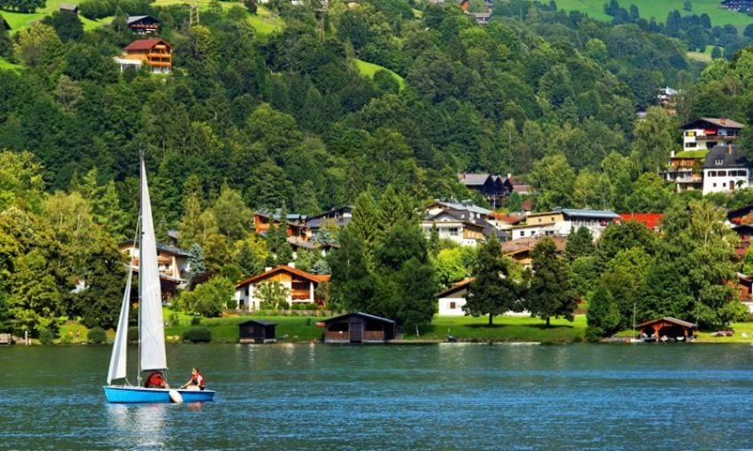 Verano en el lago de Zell am See.