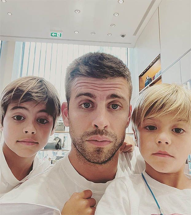 Gerard Piqué, Milan y Sasha