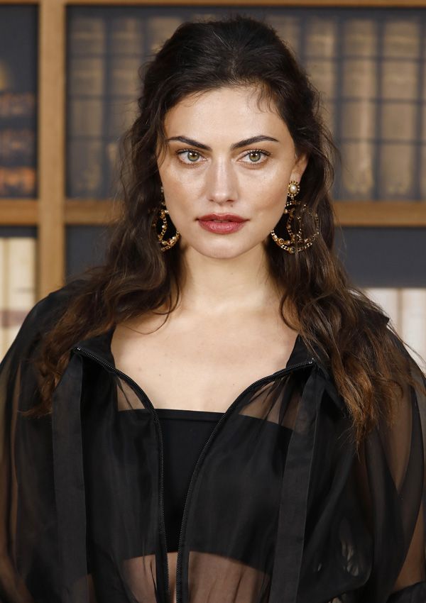 phoebe tonkin look ssemirecogido