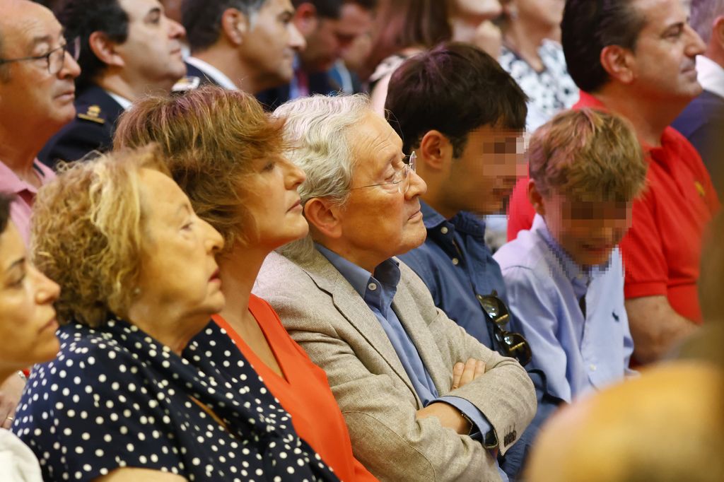 De izquierda a derecha: Marisol Salcedo, Cristina Ónega, Fernando Ónega, Yago y Gonzalo