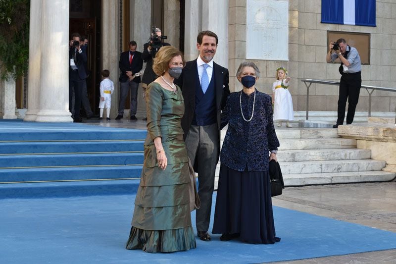 Pablo de Grecia con la reina Sofía y la princesa Irene de Grecia