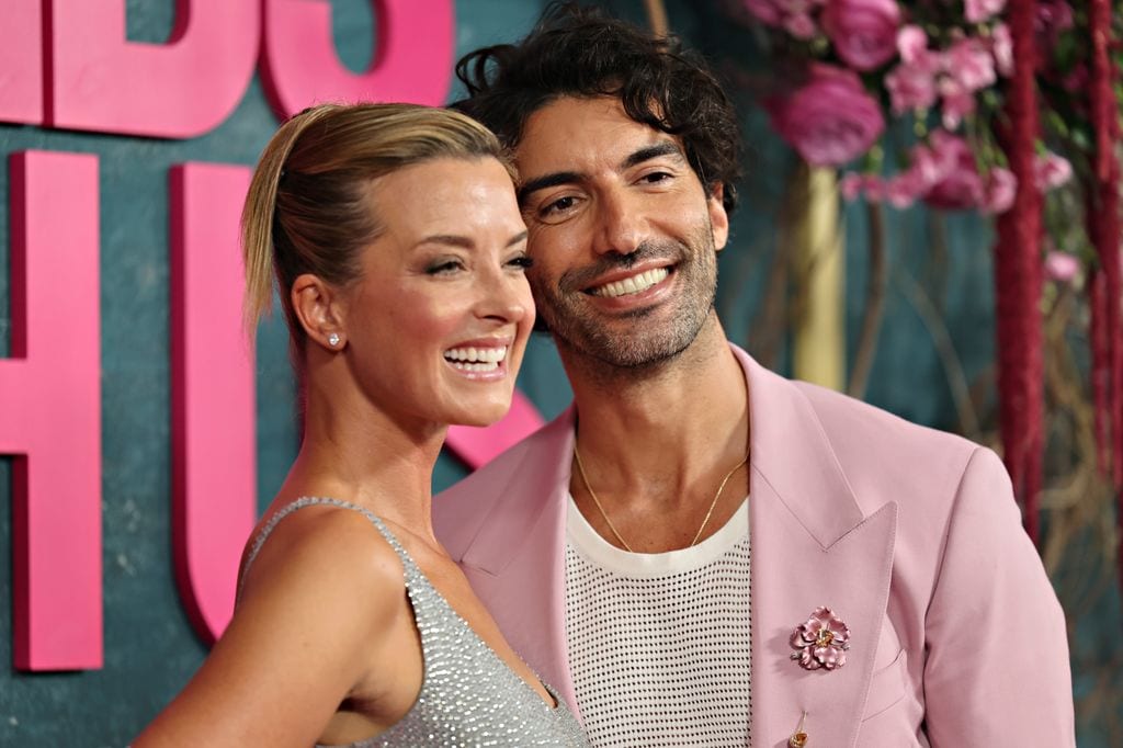 Justin Baldoni con su esposa Emily el día del estreno de 'It Ends With Us' en Nueva York