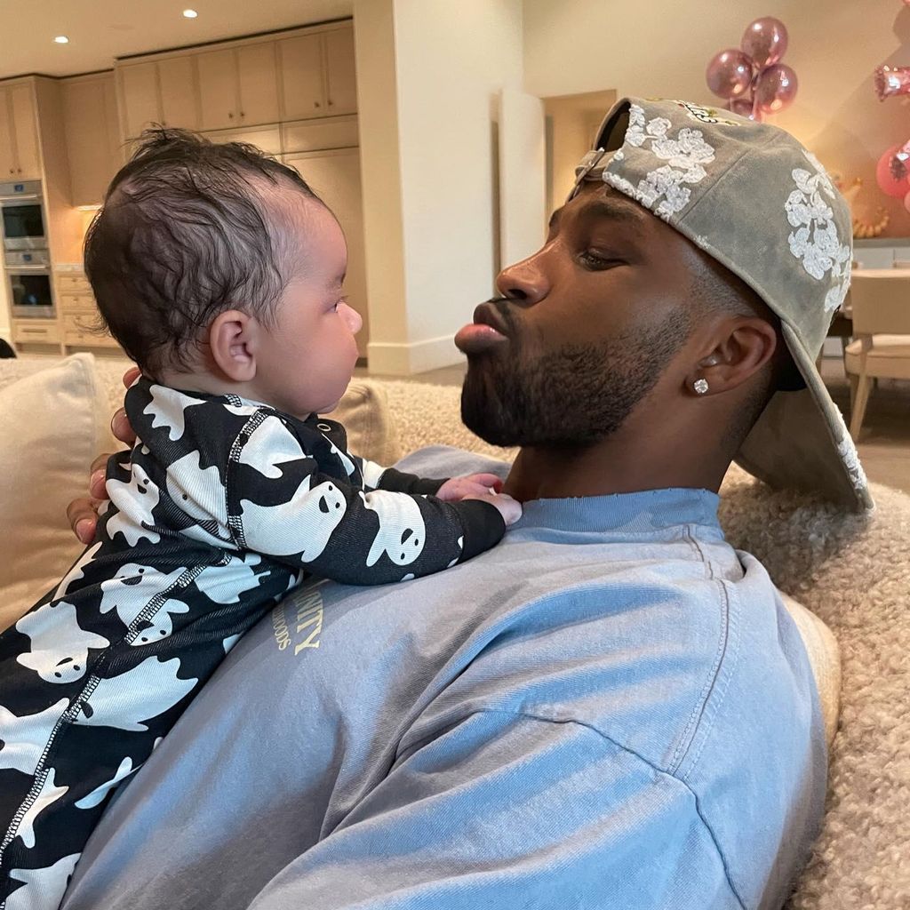 tristan thompson con su beb su segundo hijo con khlo 