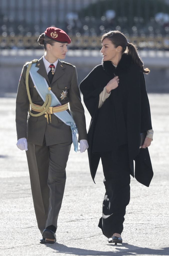 La reina Letizia y su primer look de 2024 con moda española en la Pascua Militar