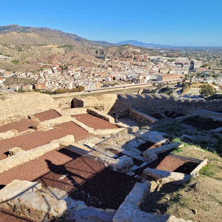 En la Fortaleza del Sol, tras los pasos de la Judería de Lorca.