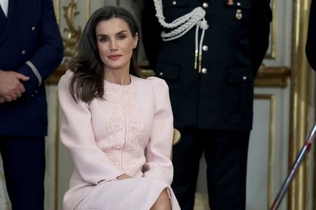 La reina Letizia en una reunión con el presidente Sergio Mattarella en el Quirinale Palace de Roma