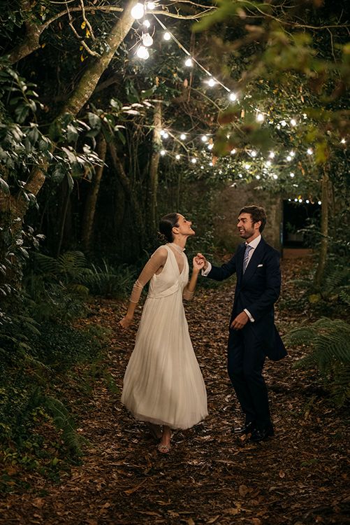 Vestido de novia de Sara Lage con largo midi