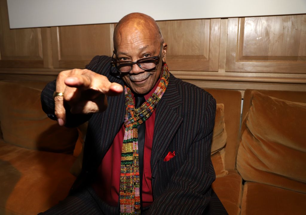 Quincy Jones falleció a los 91 años en su casa en Bel Air.