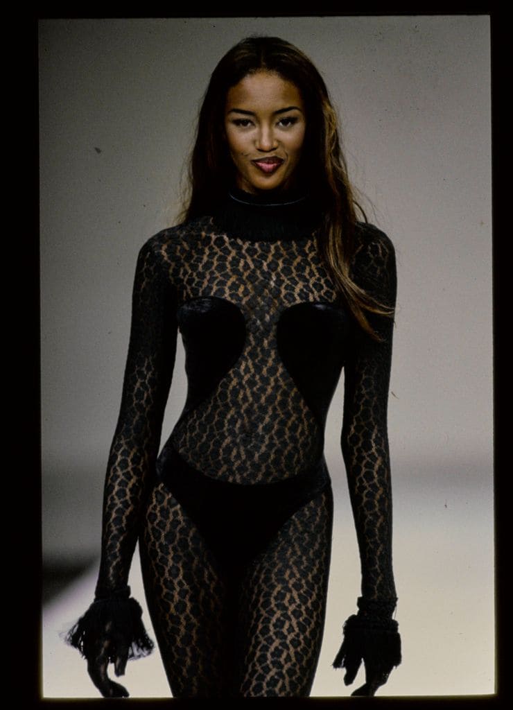 Naomi Campbell en la pasarela de Alaïa FW 1991