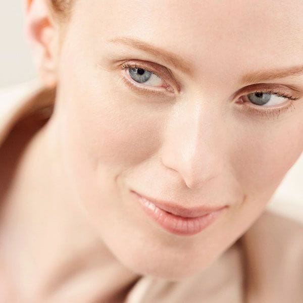 Karen Elson, en la campaña de Shiseido Vital Perfection
