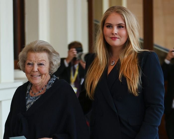 Amalia de Holanda y la princesa Beatriz en Buckingham