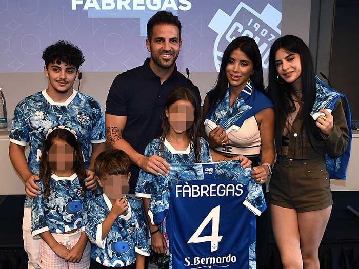 Cesc Fábregas y su familia 