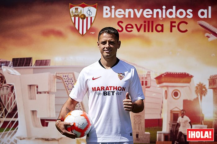 Chicharito vuelve a jugar en España convertido en padre de familia