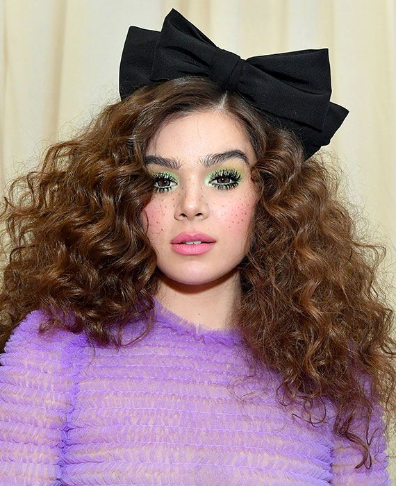 gala met maquillaje ojos hailee steinfeld 1a