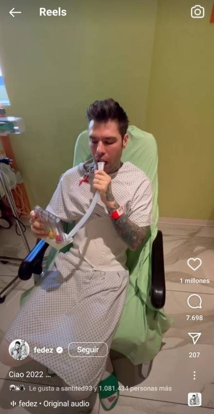 Fedez en el hospital, cuando fue operado del cáncer de páncreas