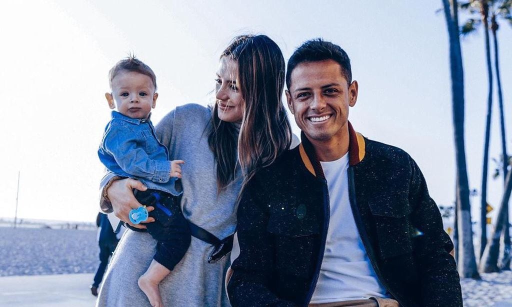 Chicharito Hernández y su familia en California