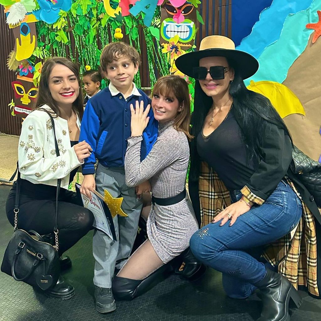 Maribel Guardia junto a su nuera, Imelda Garza, y su nieto, José Julián