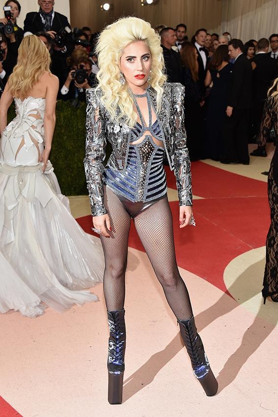 lady_gaga_met_gala_2016_1a.jpg