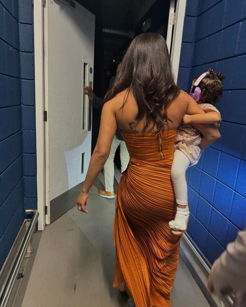 Priyanka Chopra y su hija Mati en el concierto de los Jonas Brothers en el O2 Arena de Londres, septiembre de 2024