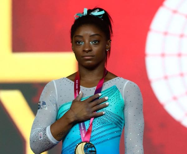 Simone Biles rompe el silencio por el arresto de su hermano 