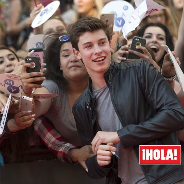 Shawn Mendes es el nuevo ídolo musical, un fenómeno que está dando la vuelta al mundo y que ha registrado el lleno absolutado en su concierto de Madrid
