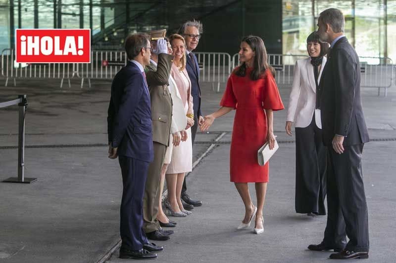 Felipe VI y su esposa en un acto en Barcelona