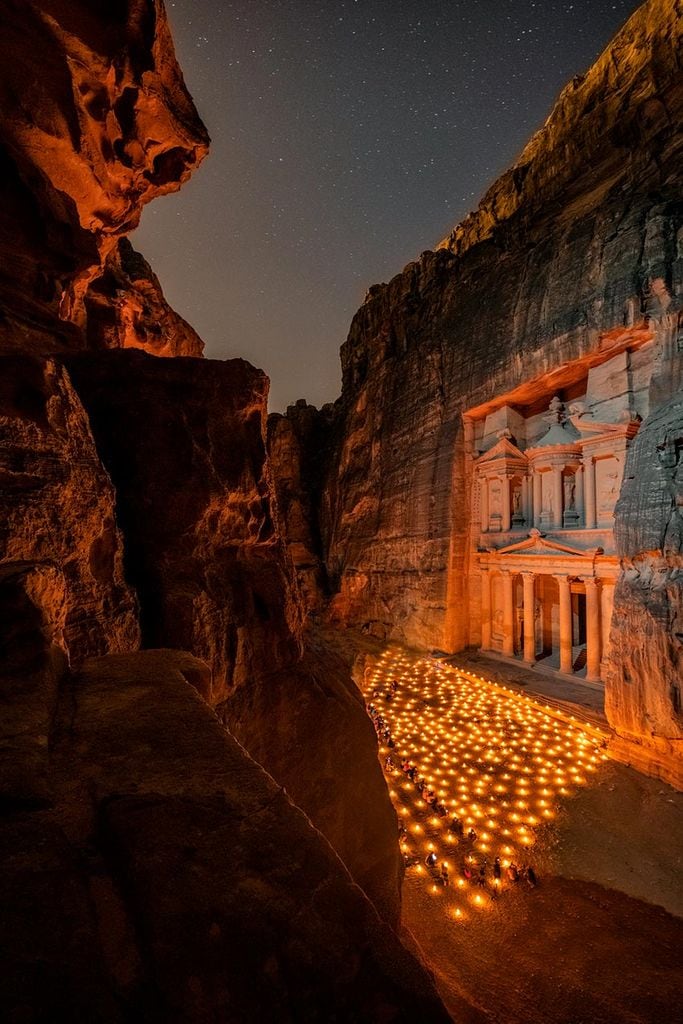 petra jordania noche velas