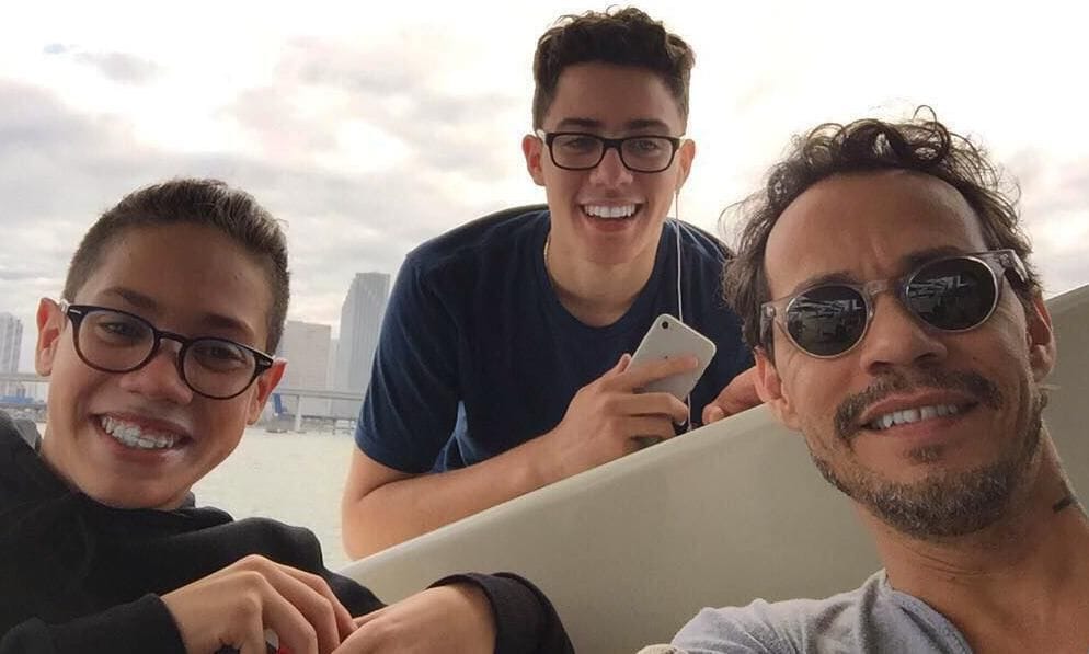 marc anthony con sus hijos