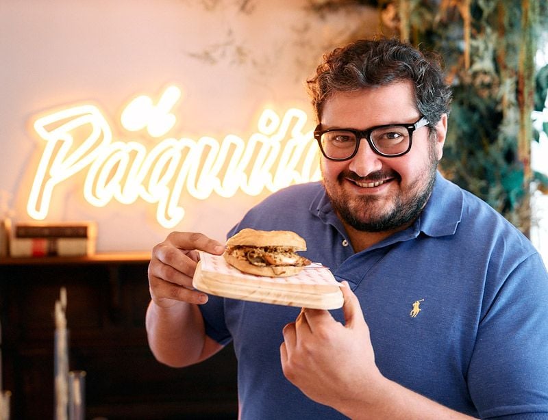 Chef Morales, de Café Comercial, con su Paquito ganador