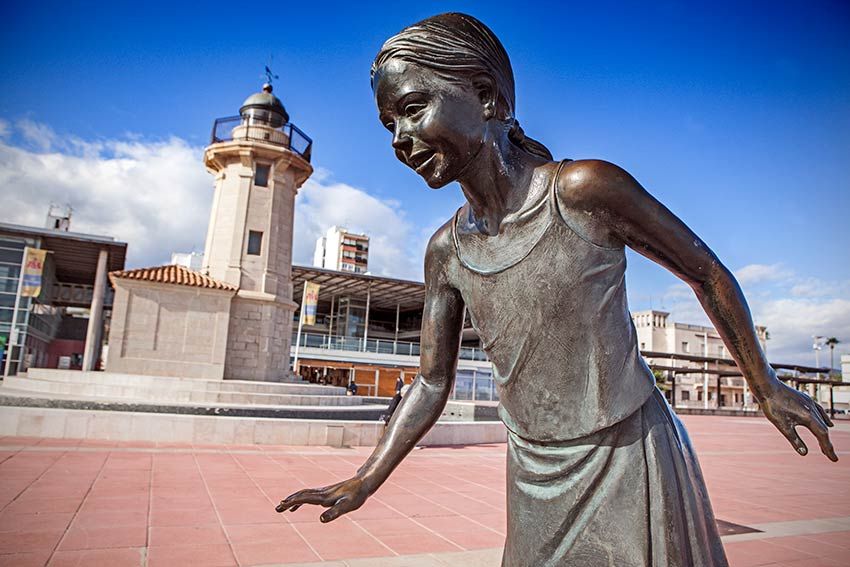 castellon escultura tardes de verano de enrique gimeno en el grao