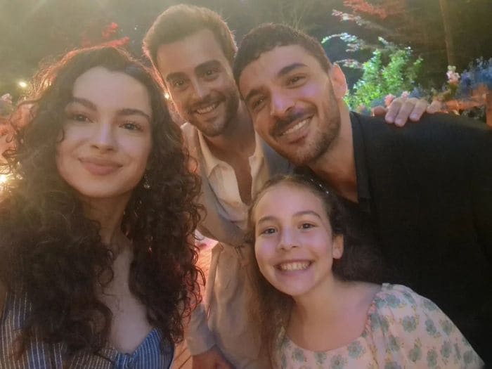 Los cuatro protagonistas de 'Hermanos' se reencuentran en la vida real en la boda de su 'primo'