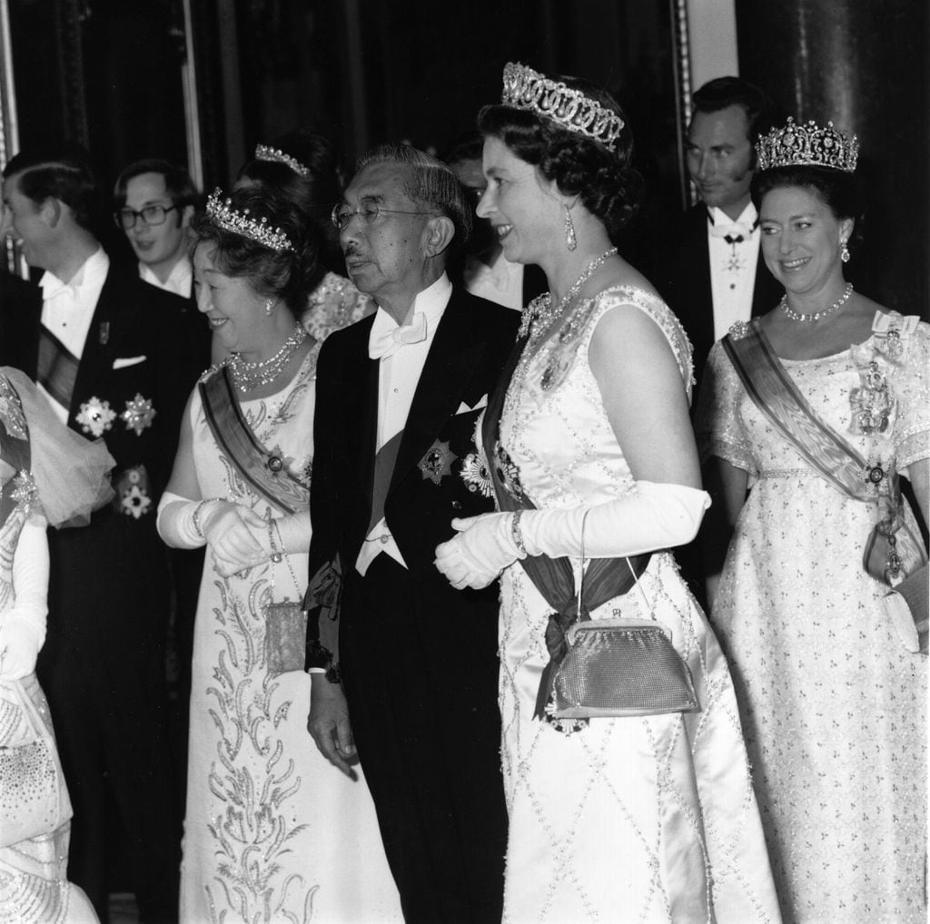5th October 1971:  Emperor Hirohito of Japan (1901 - 1989) with Queen Elizabeth II,  Empress Nagako, Princess Margaret Rose (1930 - 2002) (far right) and Charles, Prince of Wales. The Emperor is wearing the insignia of the Order of the Garter.  (Photo by Fox Photos/Getty Images)