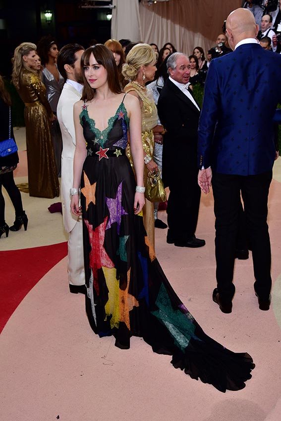 dakota_johnson_met_gala_2016_1a.jpg