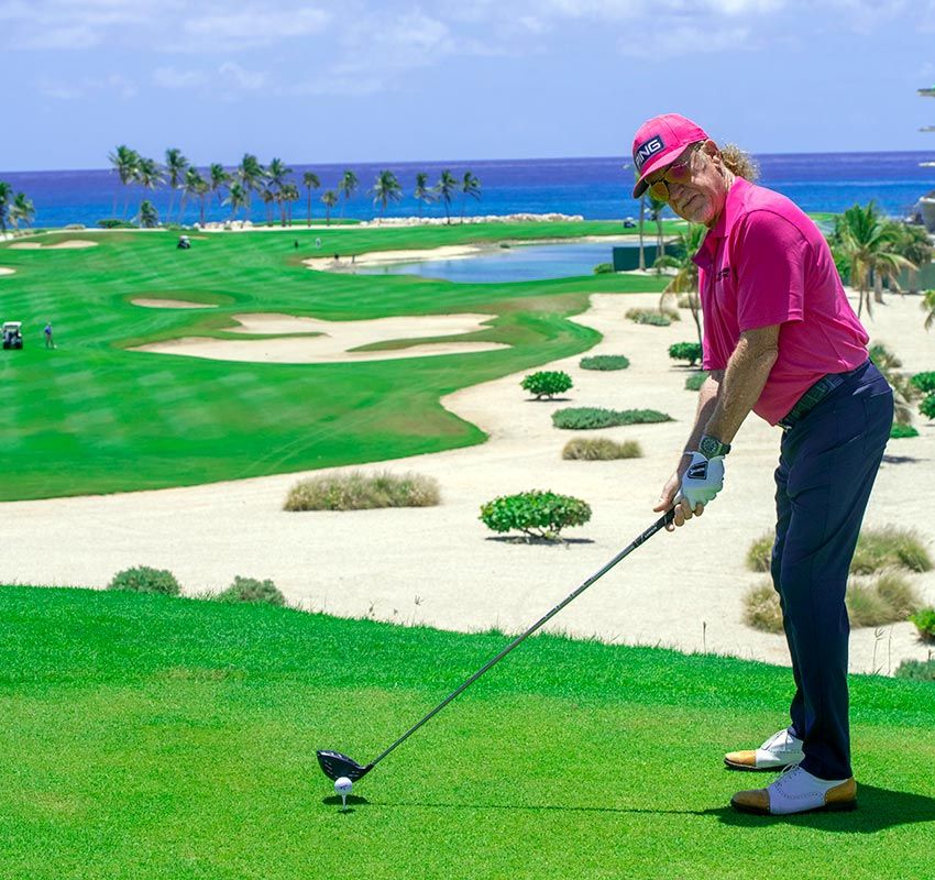 Golfista Miguel Ángel Jiménez en el campo de golf de Punta Espada en República Dominicana