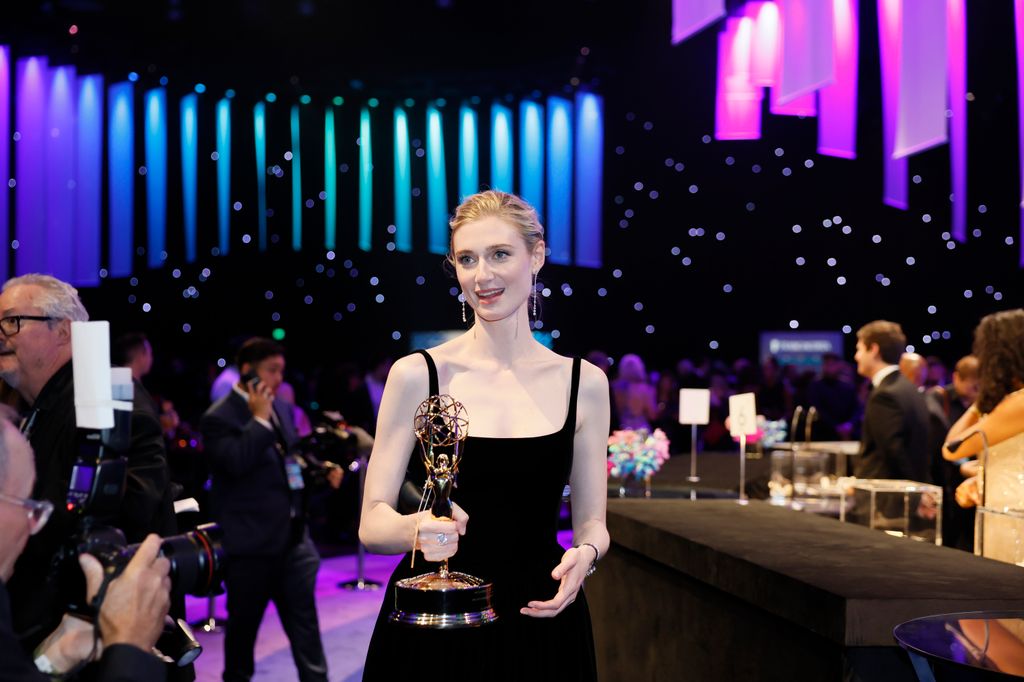 Elizabeth Debicki en los premios Emmy, el 16 de septiembre de 2024 en Los Ángeles