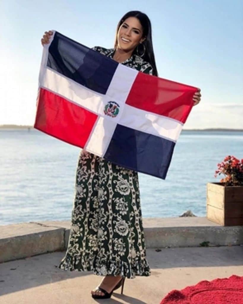 Francisca está orgullosa de sus raíces dominicanas y celebró el Oscar de su paisana, Zoe Saldaña