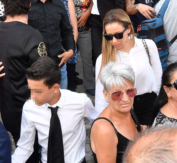 Hijo de José Antonio Reyes en el funeral por su padre