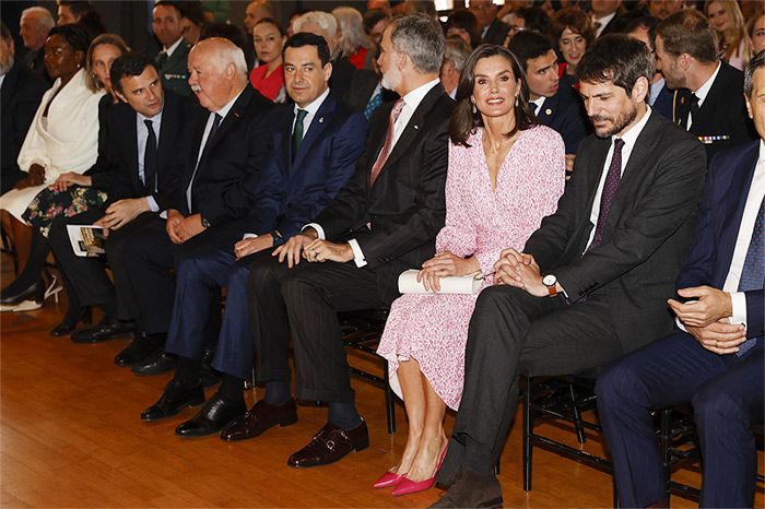 Los Reyes entregan en Cádiz las medallas de oro a las Bellas Artes