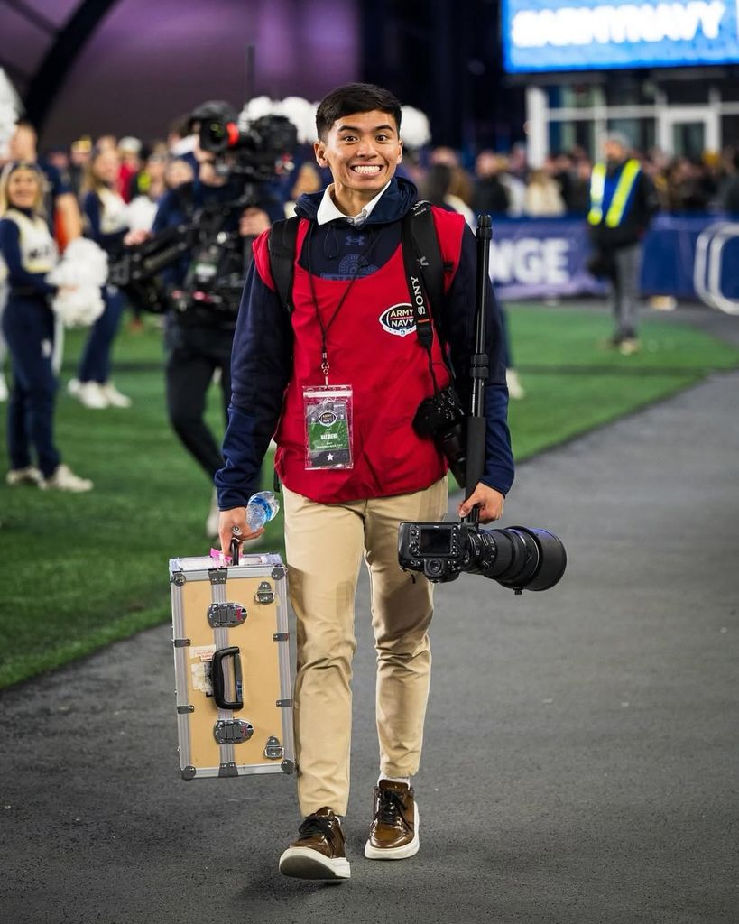 Max Bueno es estudiante, gran amigo de Elisabeth de Bélgica y su fotógrafo en Harvard