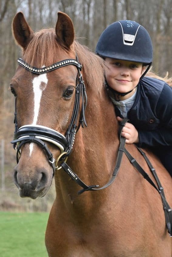 Isabella de Dinamarca posa para el objetivo de su padre por su 11º cumpleaños