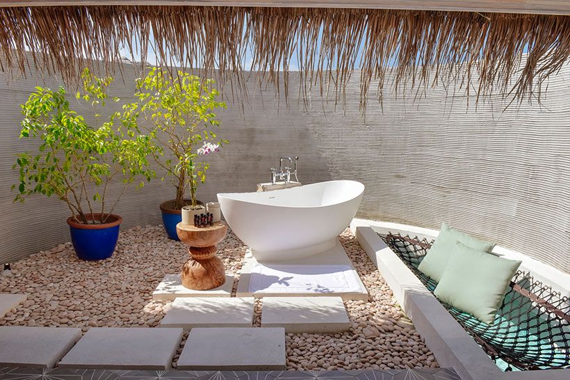 Kanuhura_GRAND_WATER_POOL_VILLA_a