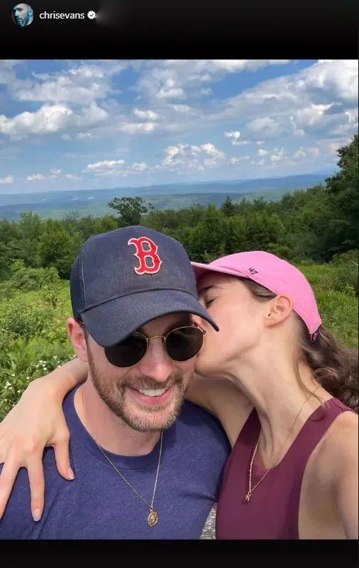 Chris Evans y Alba Baptista se casaron en septiembre