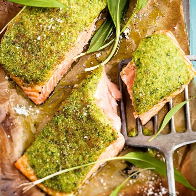  Salmón al horno con hierbas aromáticas 